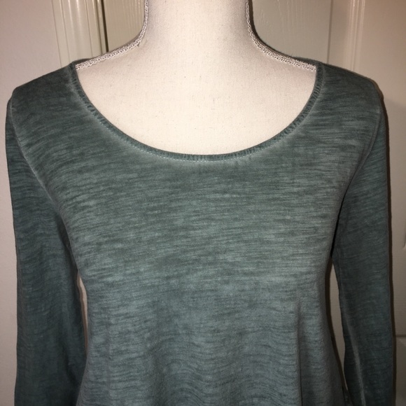 Anthropologie Easel Tiered Ruffle Hem Top - Picture 2 of 8